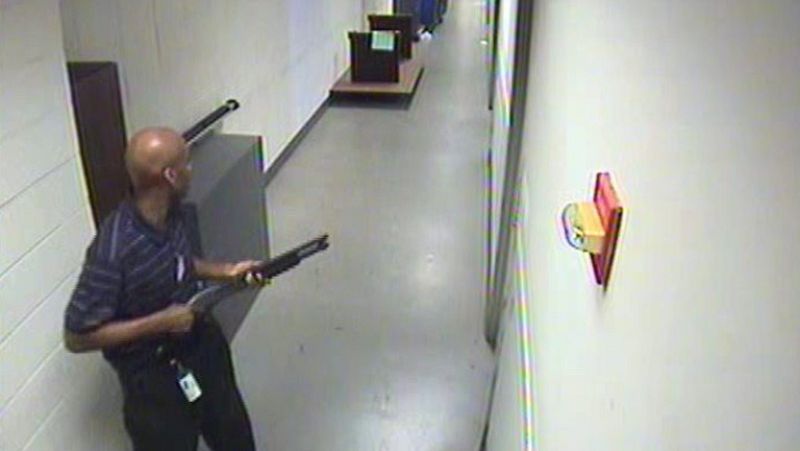 El autor del tiroteo en el Navy Yard se creía controlado por ondas electromagnéticas