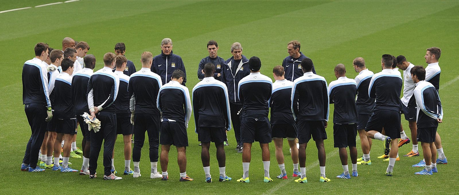 ENTRENAMIENTO MANCHESTER CITY