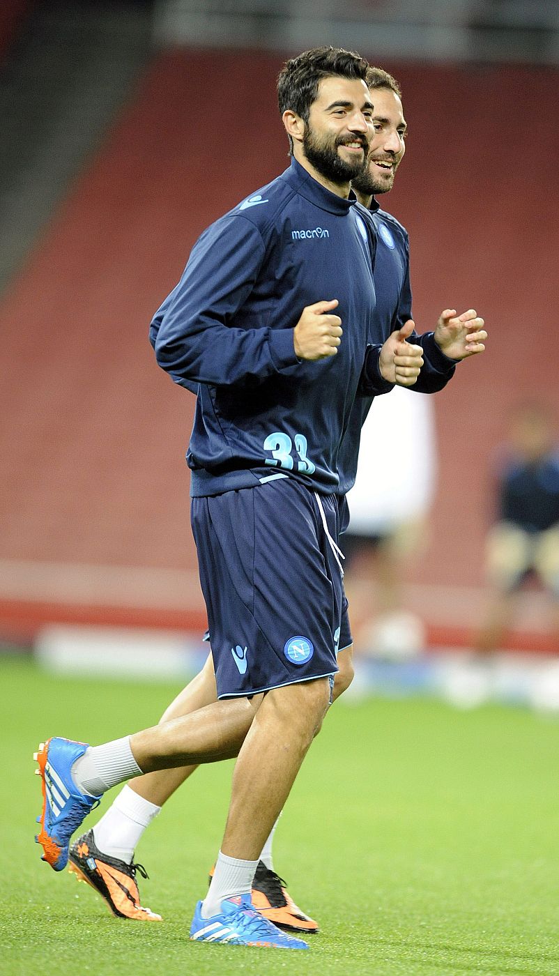 ENTRENAMIENTO DEL NÁPOLES