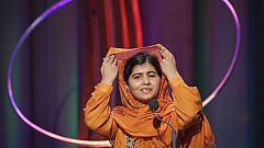 La joven paquistaní Malala Yousafzai, galardonada con el Premio Sájarov del Parlamento Europeo