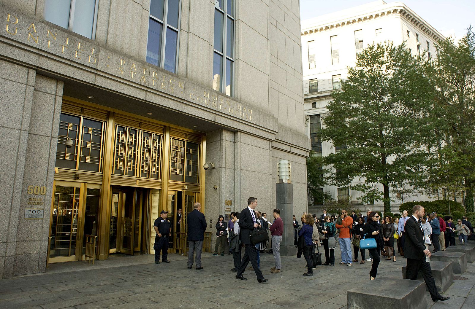 La entrada a la Corte Federal de Nueva York, antes de la vista de Al Libi.