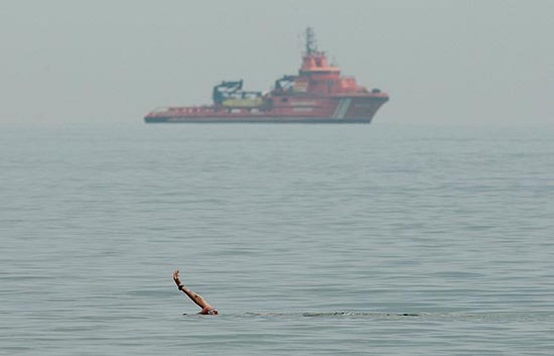 El vertido de fuel en Valencia será investigado por la Fiscalía