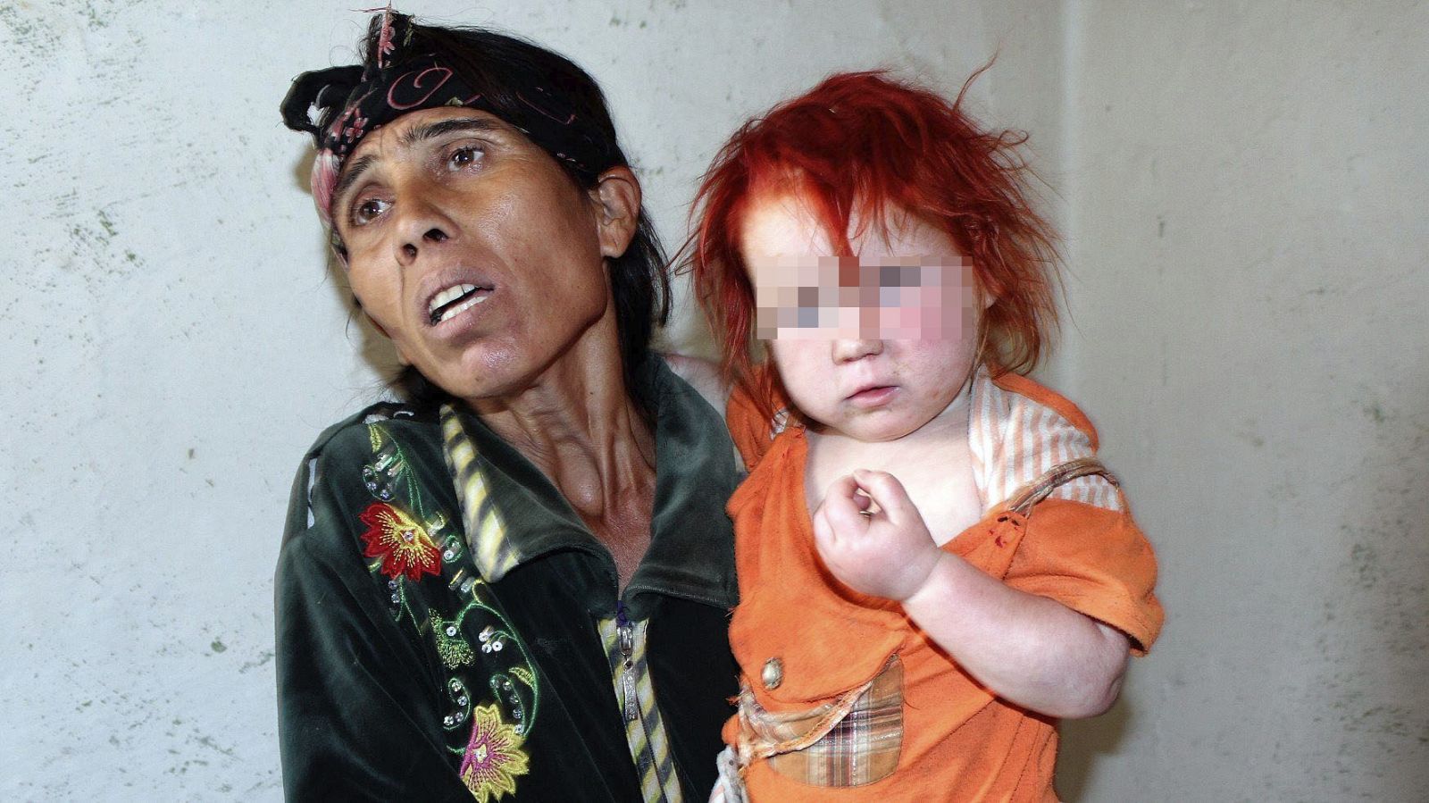 Imagen tomada en Bulgaria de la supuesta madre de una niña hallada en Grecia