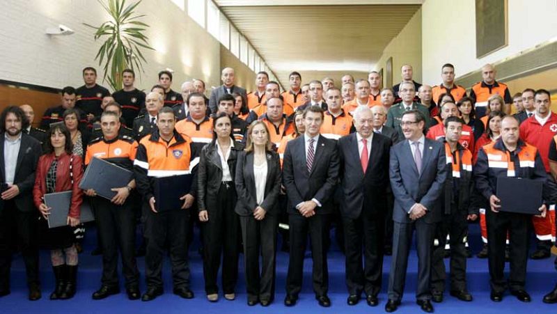 Los vecinos de Angrois, emocionados, piden que no se olvide a las víctimas del tren de Santiago