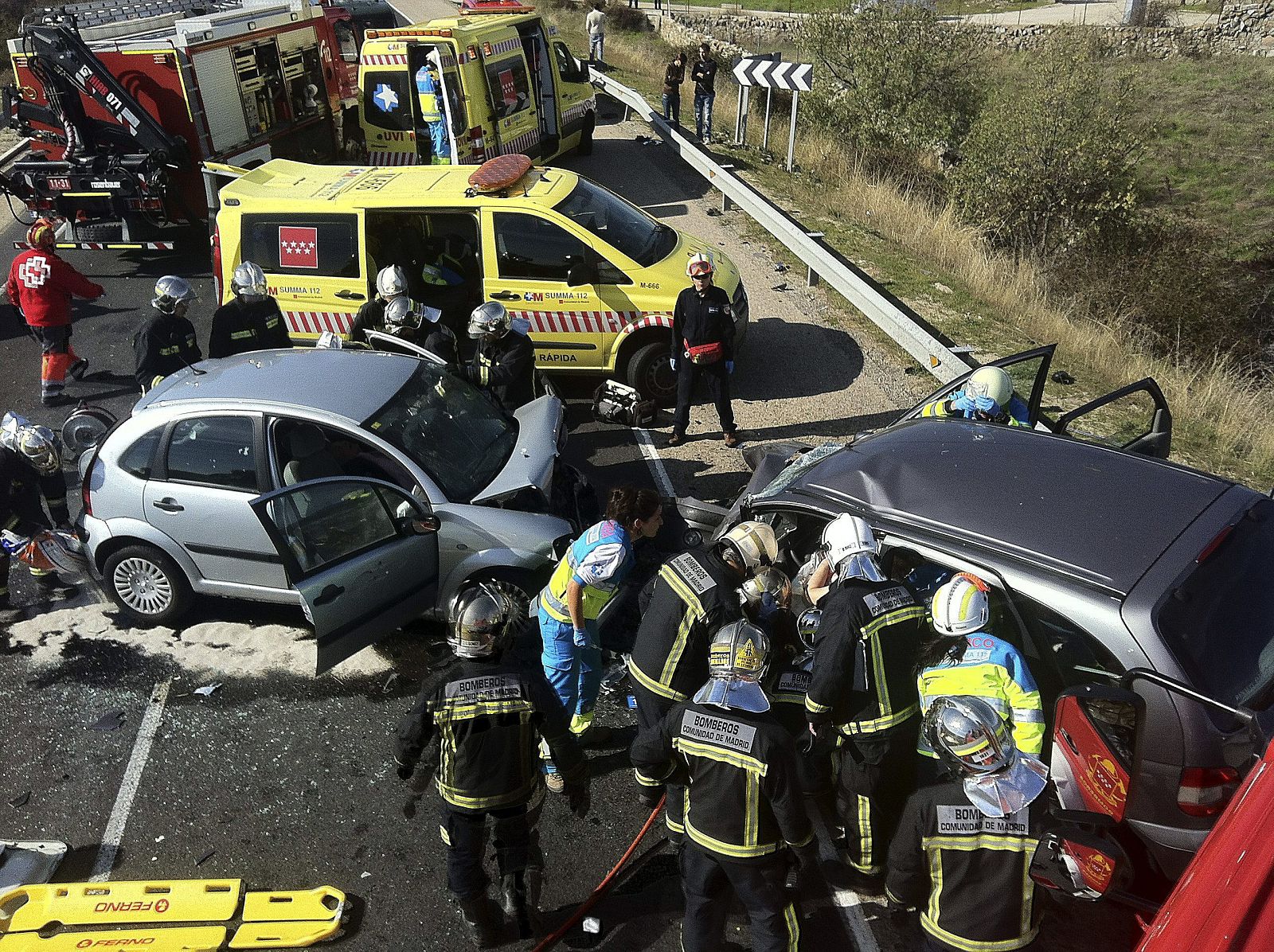 Fotografía facilitada por la Comunidad de Madrid de un accidente de tráfico.