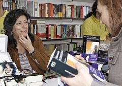 Almudena Grandes recibe el Premio Libro del Año 2007 por 'El corazón helado'