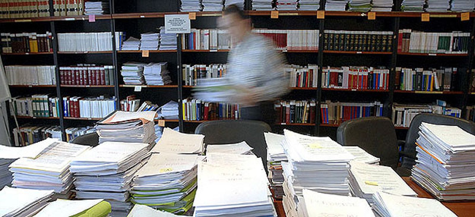 FUNCIONARIOS DE JUSTICIA