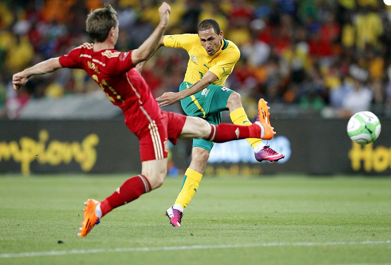 España hace todavía más feliz a Sudáfrica con su derrota ante los Bafana Bafana
