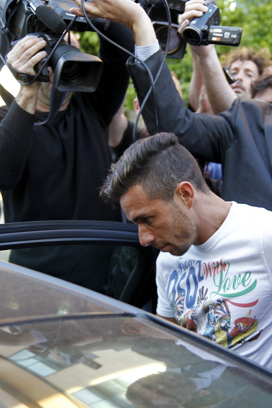 El jugador del Real Betis Rubén Castro a la salida de los Juzgado de Violencia contra la Mujer