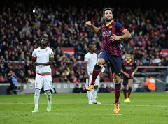 El Barça se sobrepone a las bajas y tumba al Granada con una descafeinada goleada