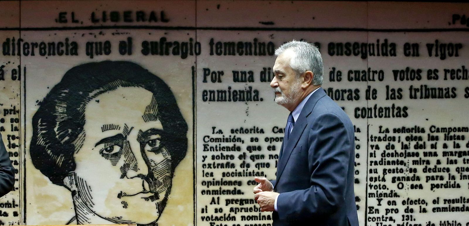 El senador del PSOE José Antonio Griñán, vicepresidente segundo de la Comisión de Empleo y Seguridad Social del