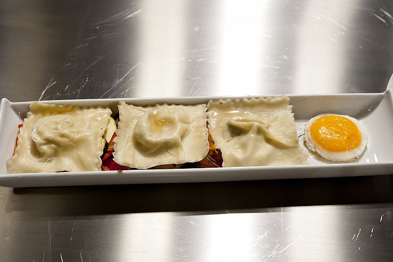 Raviolis de queso con ratatouille