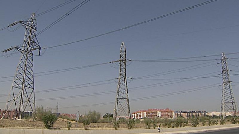 Competencia analiza los "movimientos inusuales" en los precios mayoristas de la electricidad 