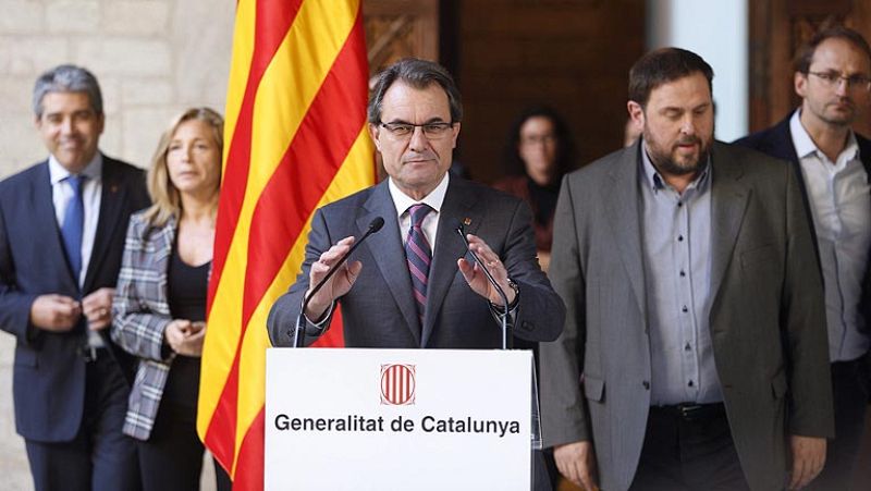 La consulta en Cataluña inicia su andadura con la solicitud al Gobierno para convocarla