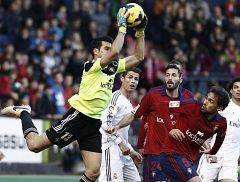 El Madrid arranca un empate, y gracias, ante un aguerrido Osasuna