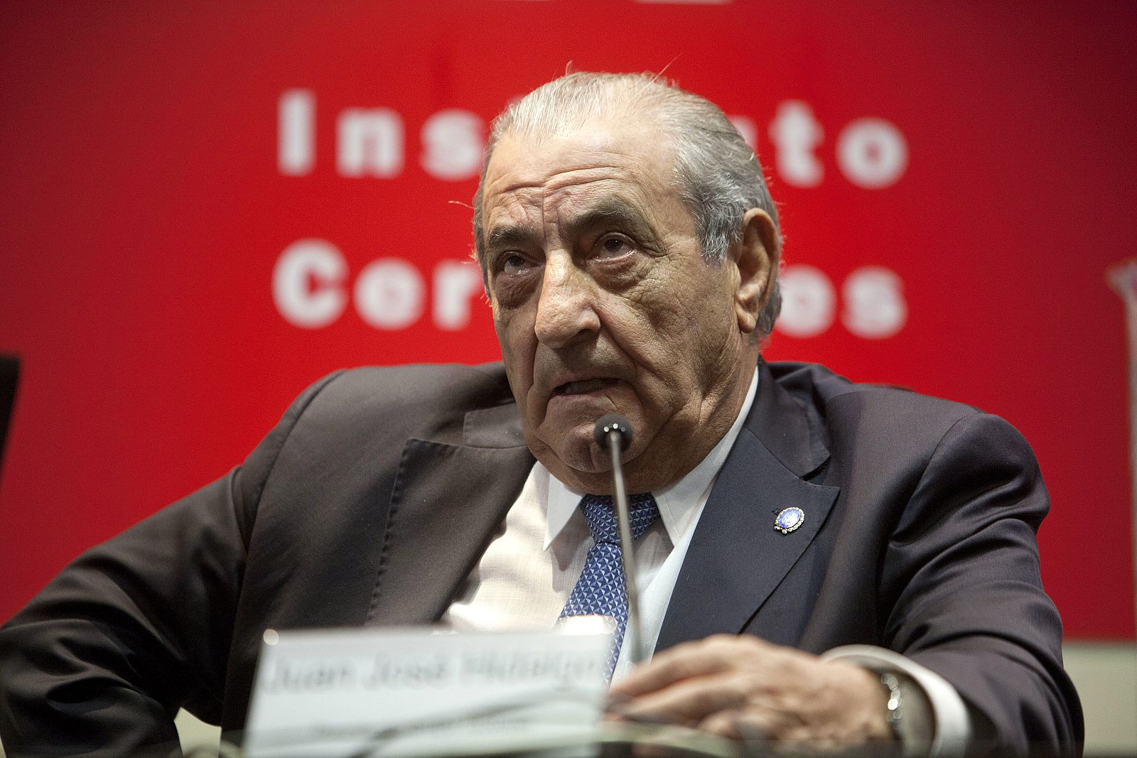 El presidente del grupo Globalia, que incluye la aerolínea Air Europa, Juan José Hidalgo, habla en el marco del ciclo "Efe Café da Manhã" en la sede del instituto Cervantes en Sao Paulo (Brasil)