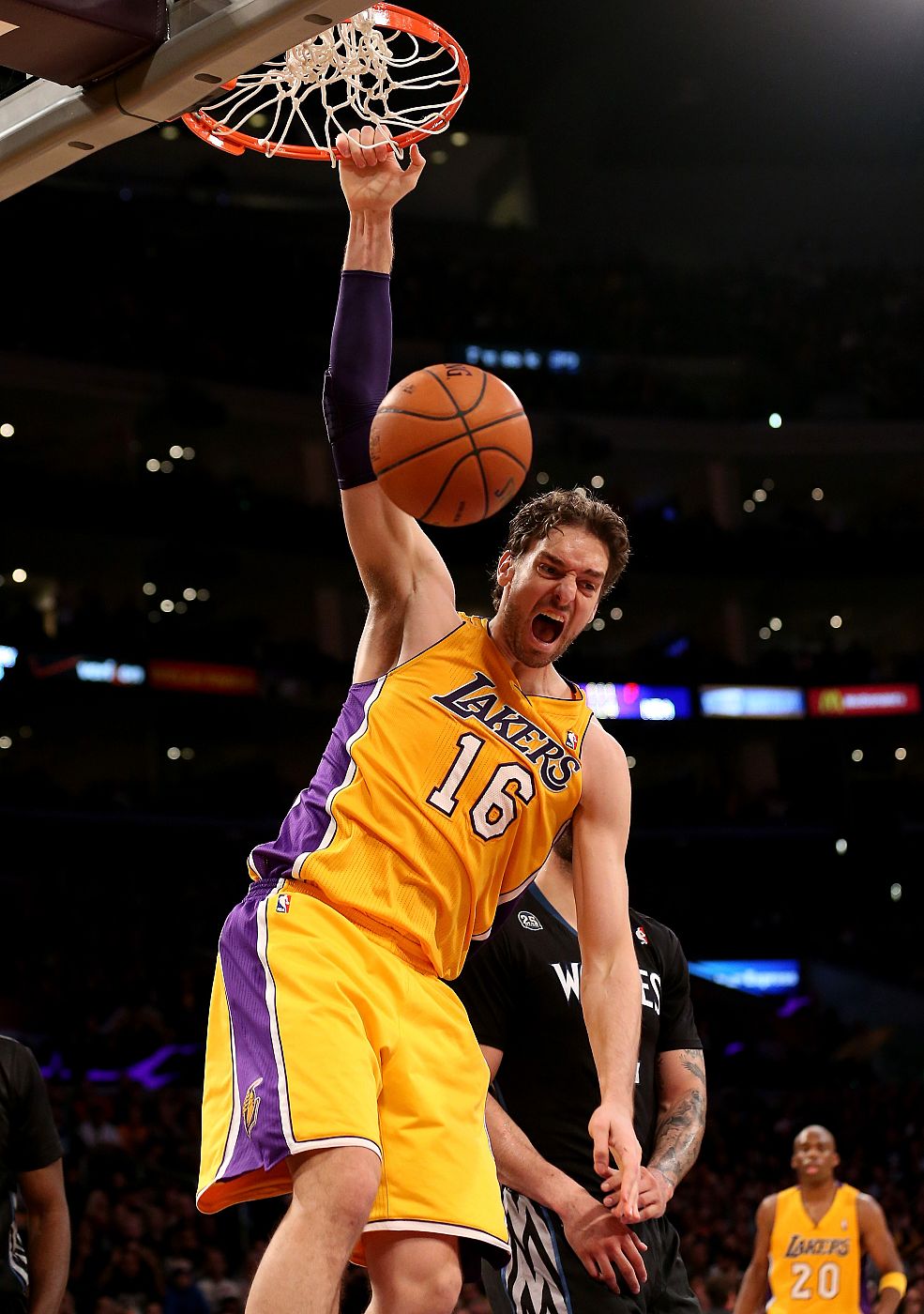 Minnesota Timberwolves v Los Angeles Lakers