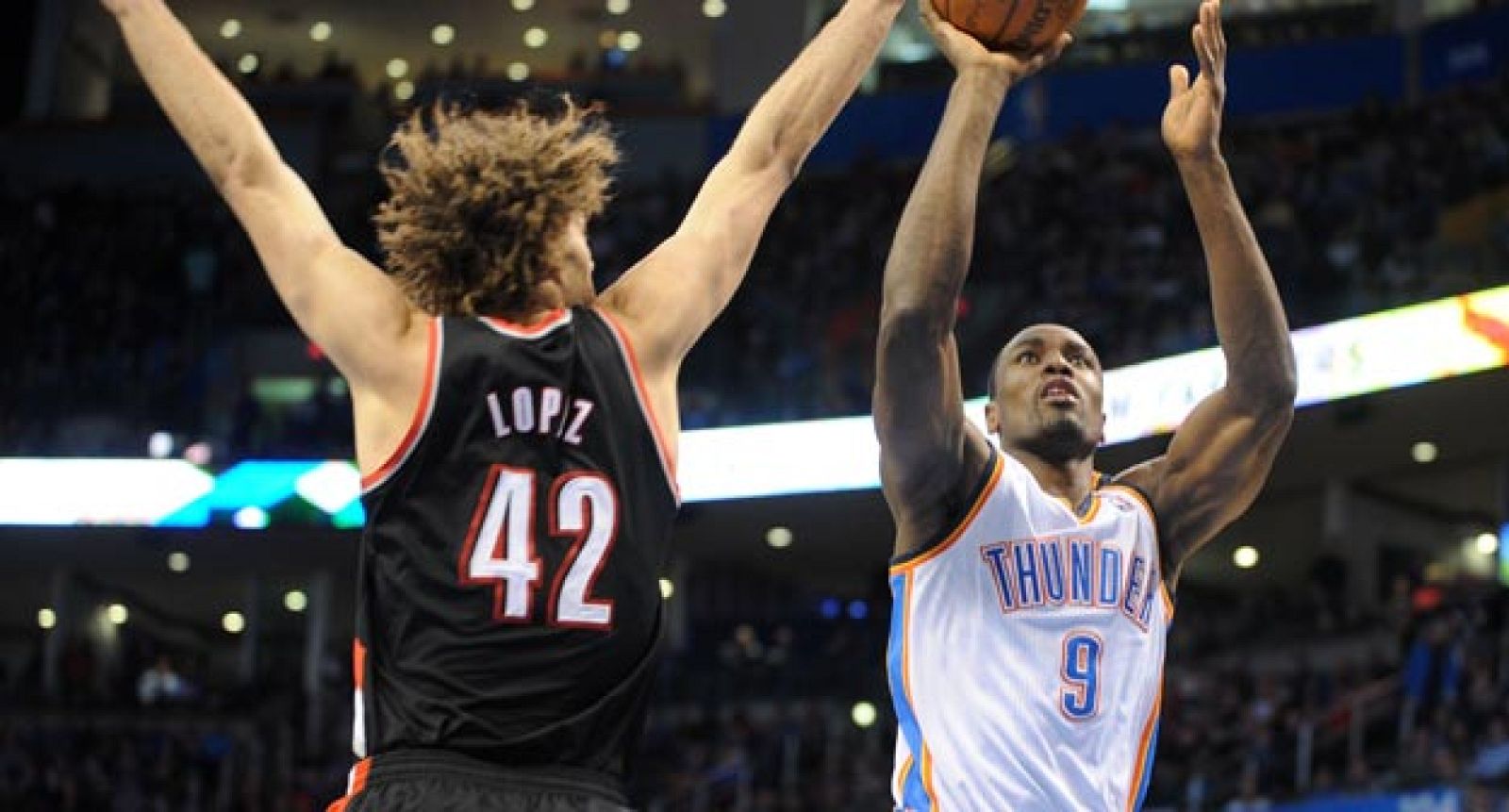 2014-01-22t042103z 1330071942 nocid rtrmadp 3 nba-portland-trail-blazers-at-oklahoma-city-thunder