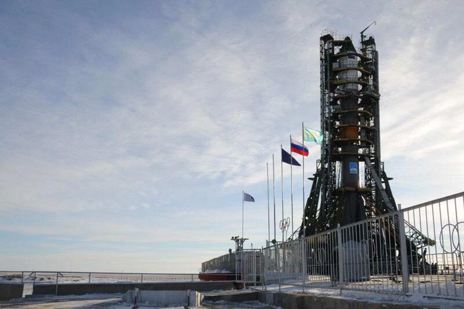 La Progress M-22M lista para su lanzamiento en la rampa de lanzamiento número 1 del cosmódromo de Baikonur.