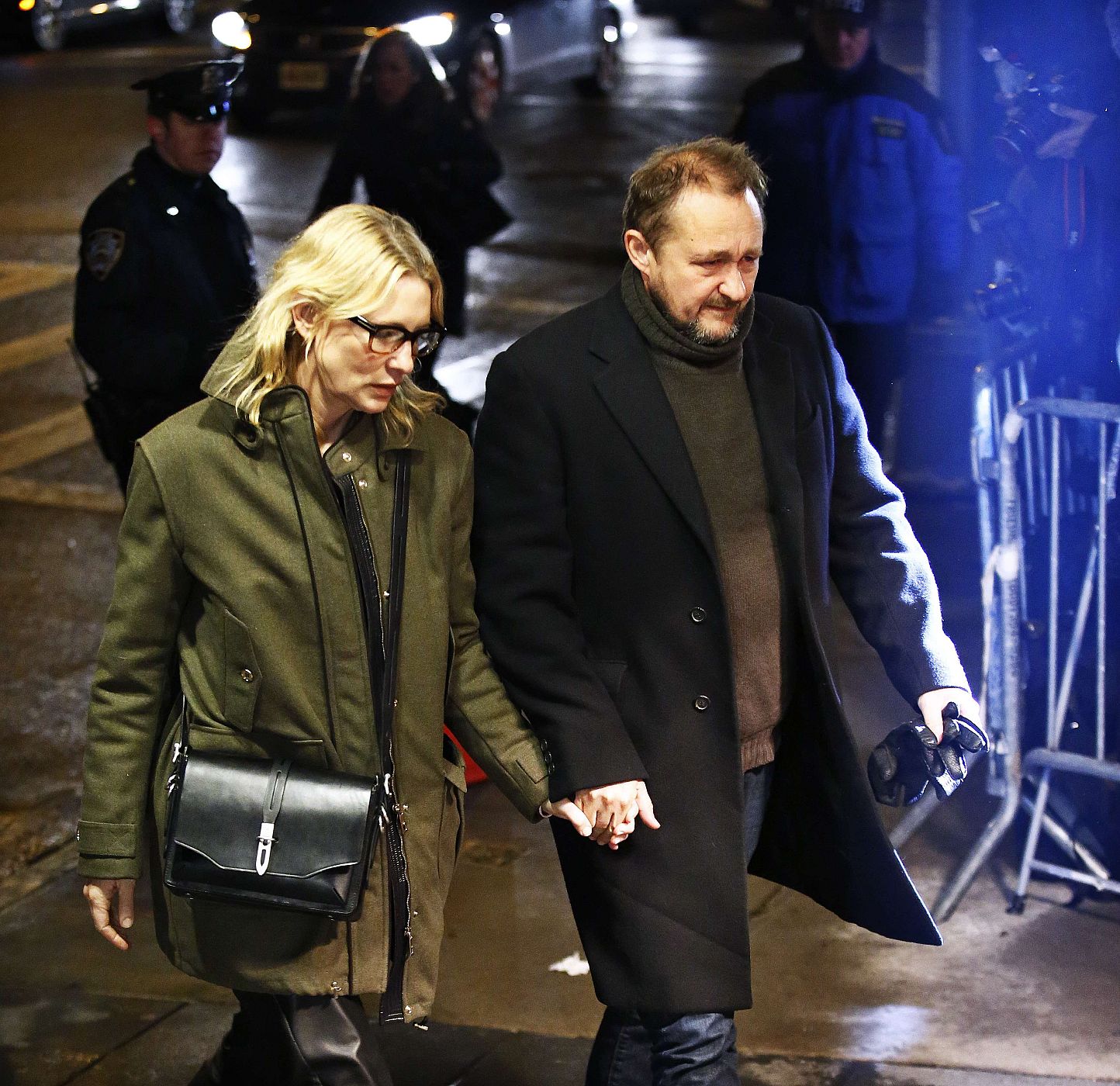 La actriz Cate Blanchett y su marido Andrew Upton llegan al velatorio del actor Philip Seymour Hoffman en Nueva York.