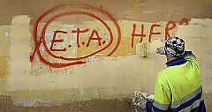 ETA anuncia en un comunicado "aportaciones significativas al proceso" en breve