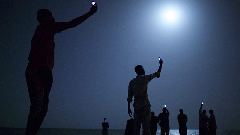 El World Press Photo 2014 premia la "dignidad" de la inmigración africana