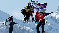 La checa Eva Samkova, la más rápida y avispada en el cross de snowboard