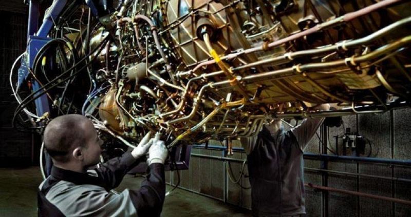 Nueva caída de las ventas en la industria y los servicios en 2013