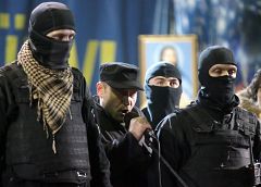 La ultraderecha ucraniana rechaza el acuerdo y da un ultimátum para la dimisión de Yanukóvich