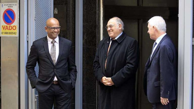 Los verificadores declaran ante el juez que ETA volvió a llevarse las armas tras enseñárselas