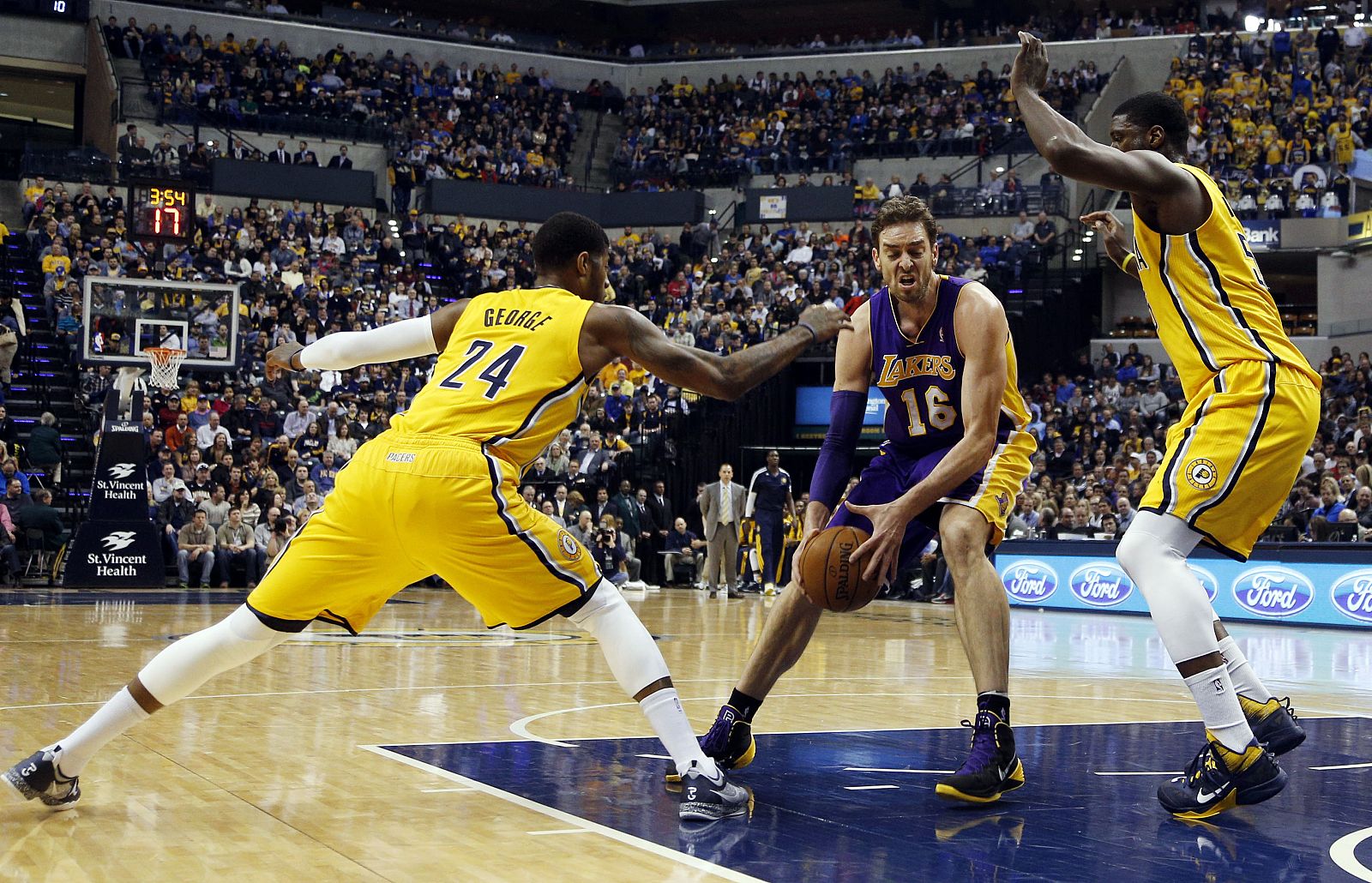 NBA: Los Angeles Lakers at Indiana Pacers