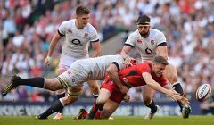 Inglaterra bate a Gales y llegará a la última jornada como favorita