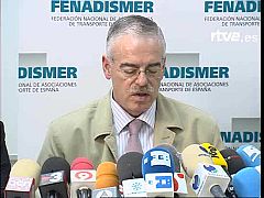 Fenadismer, Confedetrans y Antid desconvocan temporalmente el paro de los transportistas