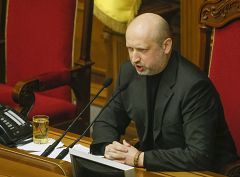 El presidente interino de Ucrania descarta una intervención militar en Crimea