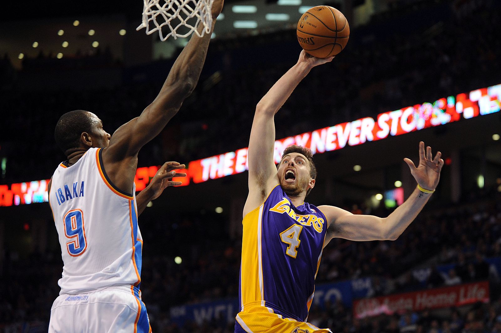 NBA: Los Angeles Lakers at Oklahoma City Thunder