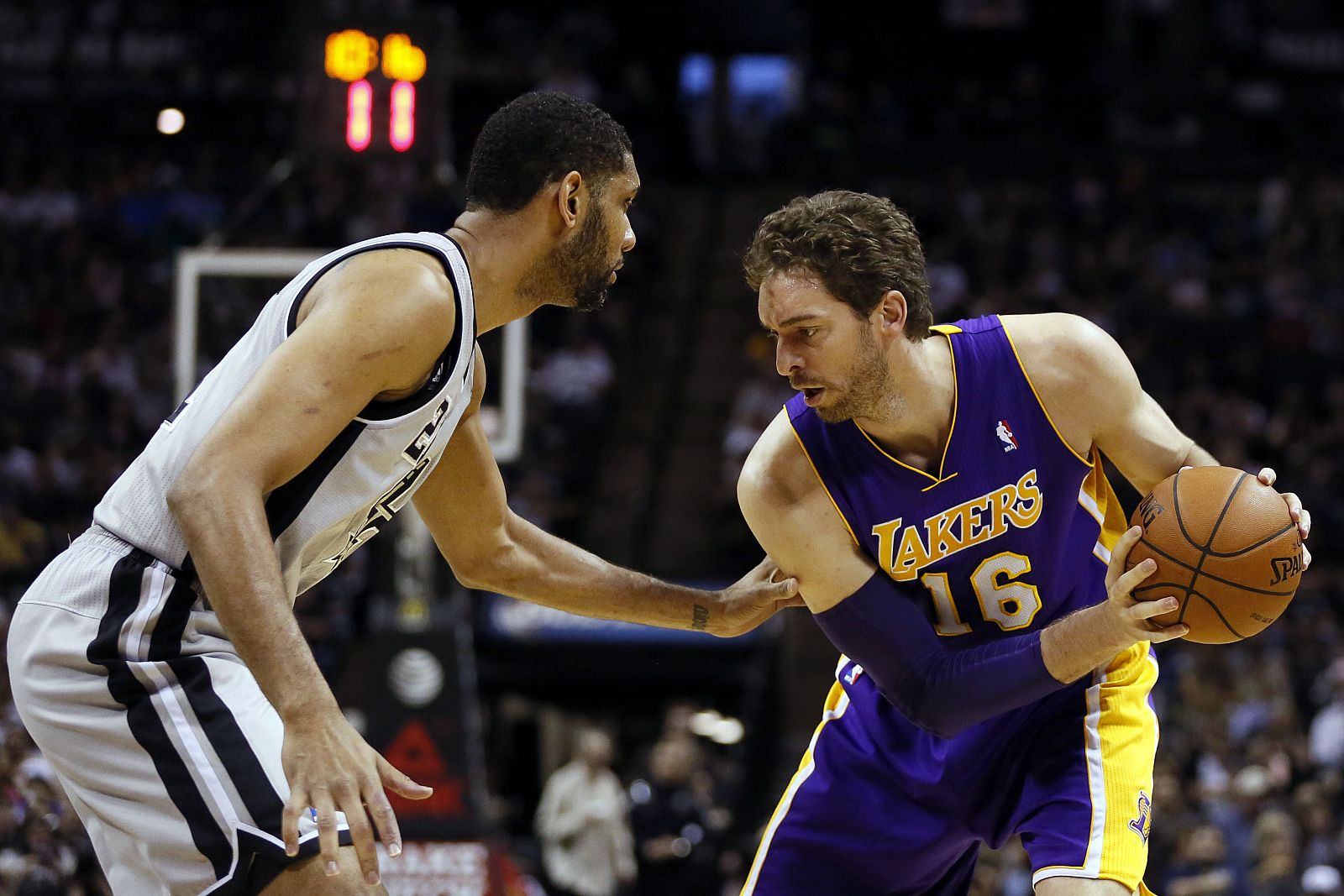NBA: Los Angeles Lakers at San Antonio Spurs