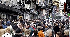 Los españoles en el extranjero aumentan un 6,6% en un año y superan ya los dos millones
