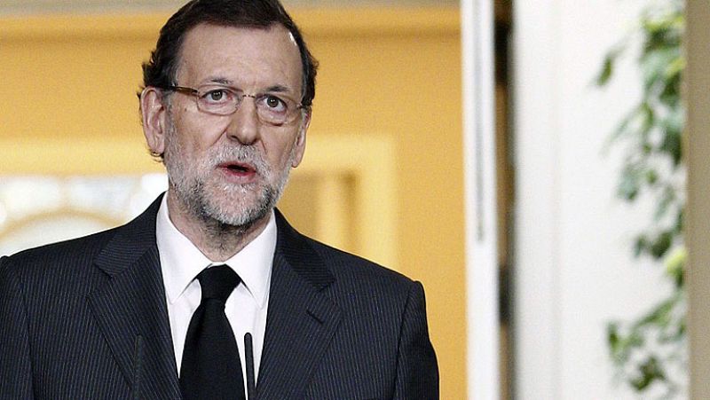 Rajoy destaca la grandeza de Adolfo Suárez: "Vivimos un día de tristeza para los españoles"