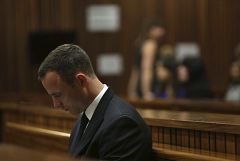 El juicio a Pistorius por el asesinato de su novia se aplaza hasta el viernes