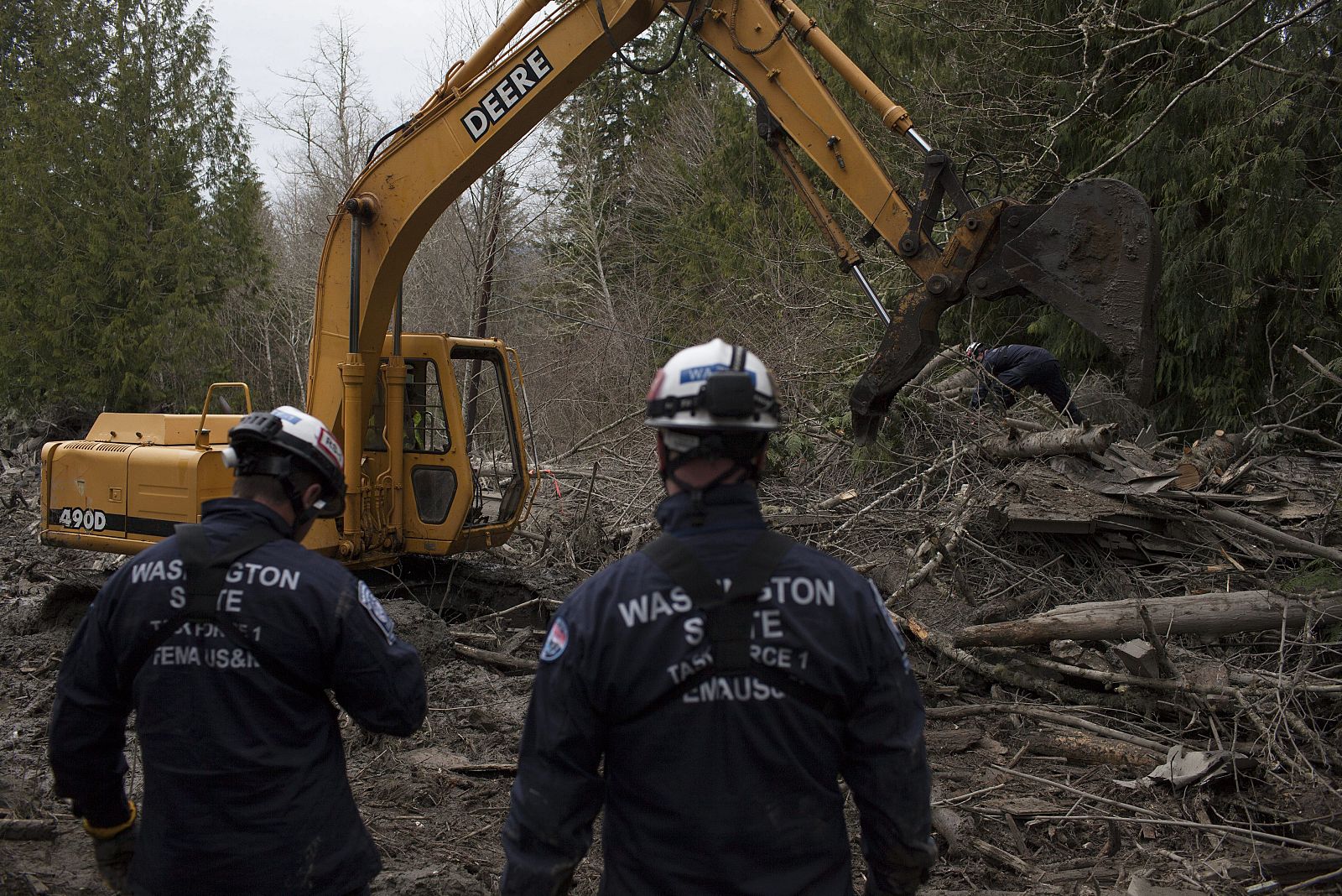 SECUELAS DE EL DESLIZAMIENTO CERCA A OSO, WHASHINGTON