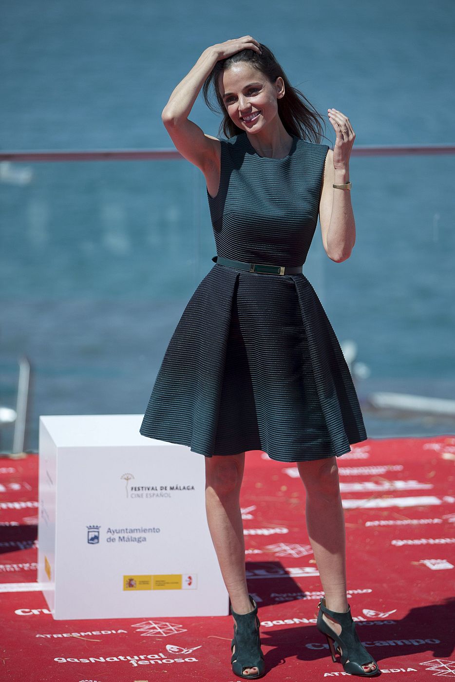 La actriz Elena Anaya posando hoy en la capital de la Costa del Sol con motivo de la presentación de la película "Todos están muertos" en la sección oficial a concurso del del decimoséptimo Festival de Cine Español de Málaga.