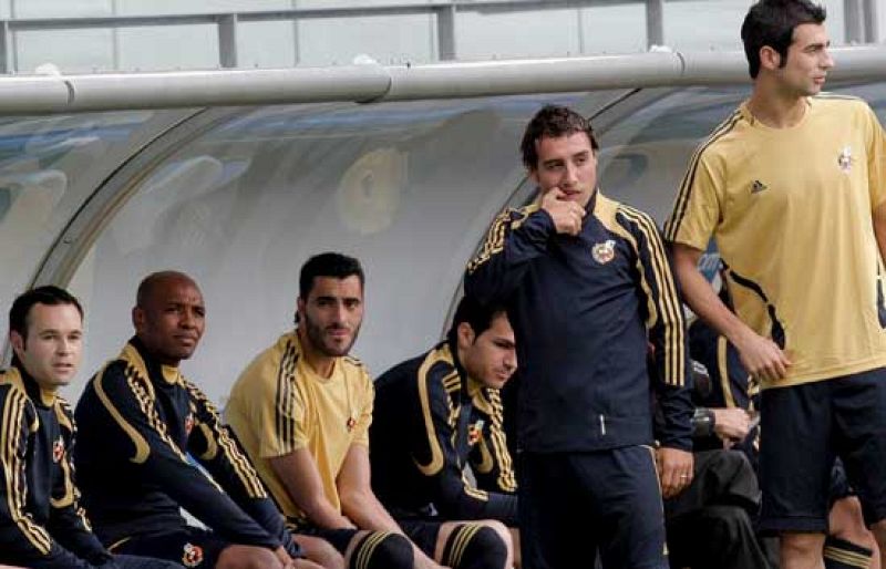 Rumanía, Italia y Francia luchan por ser el rival de España en cuartos