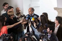 Camps declara que la Generalitat actuó siempre "bajo el imperio de la ley" con el Instituto Nóos