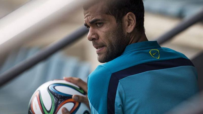 Dani Alves: "Hay mucho racismo en España, en algunas cosas están muy atrasados"