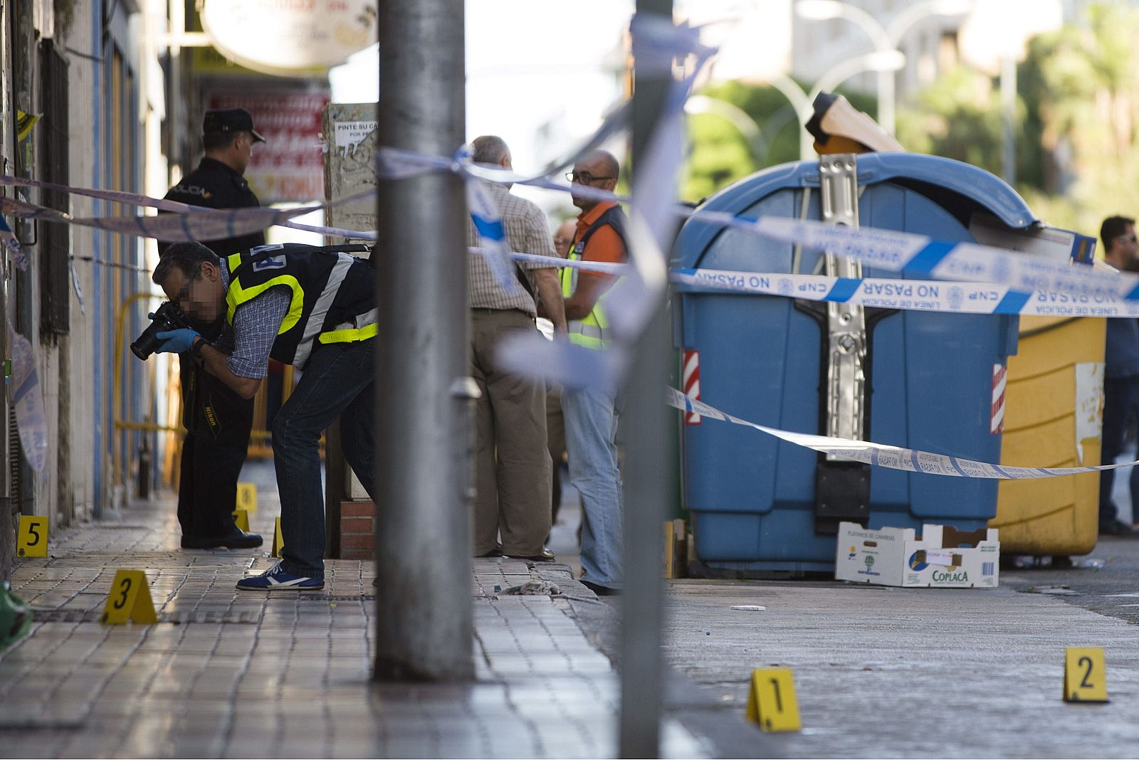Un policía ha muerto tras ser apuñalado en una calle de Málaga