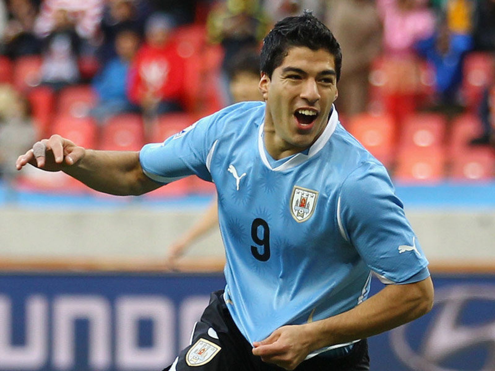 cthetotalfootballercom luis-suarez