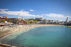Las pernoctaciones hoteleras suben el 15,9% en abril por Semana Santa, según el INE