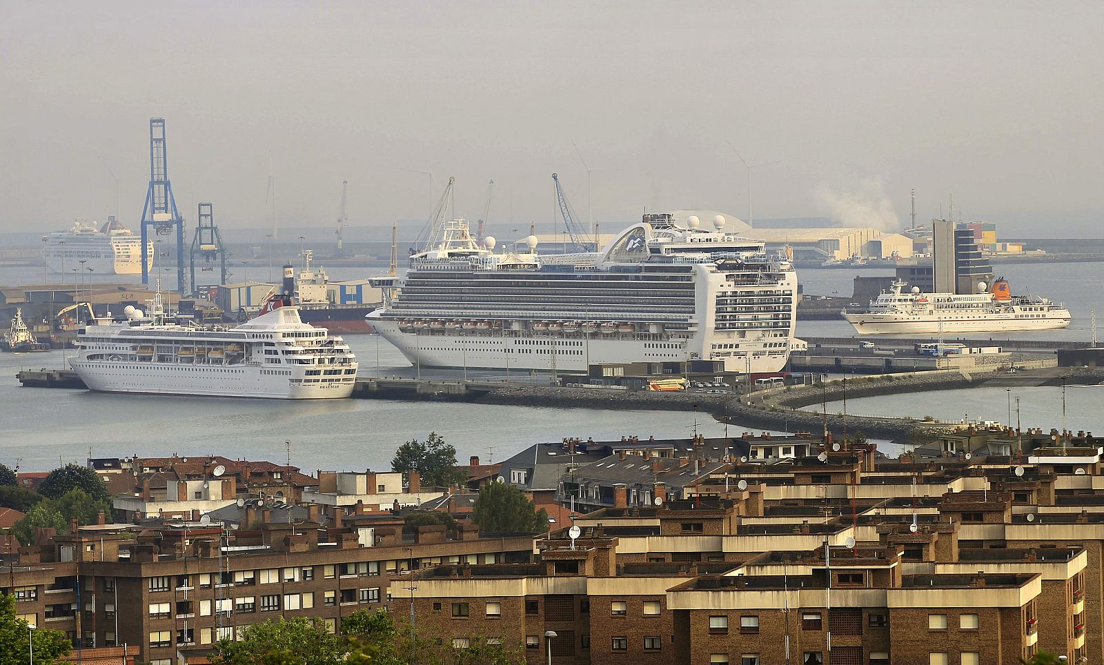 Turismo Cruceros