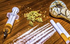 España se mantiene a la cabeza de la UE en consumo de cocaína y cannabis entre los jóvenes