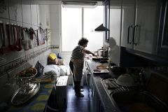 Intermón Oxfam denuncia que las familias pagan 50 veces más impuestos que las grandes empresas